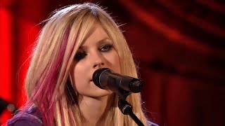 Avril Lavigne  Keep Holding On From quotEragonquot Oficial Video [upl. by Gertie]