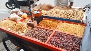 কাঁচা বাদাম ভাজা । মচমচে বাদাম ভাজা । street food Bangladesh 🇧🇩 30 November 2024 [upl. by Avie772]