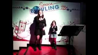 Libérée Délivrée Reine des neiges  Duo live Théa et Béatrice [upl. by Araed]