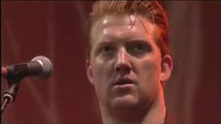 Queens Of The Stone Age  No One Knows  Live 2005 Lyrics on Screen Traduzione Italiana [upl. by Synned]