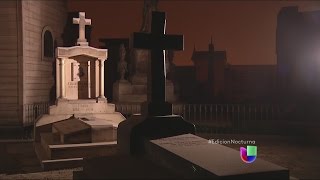 Las escalofriantes historias del cementerio más antiguo de Perú [upl. by Odravde322]