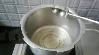 Cooker ven pongal prepare quickly housewife [upl. by Warner]