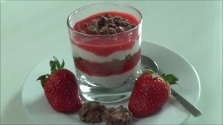 Thermomix TM 5  Knuspriges ErdbeerSchokoDessert  Thermilicious [upl. by Serra]