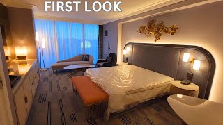 Exclusive Fontainebleau Las Vegas Standard King Room Tour [upl. by Trebornhoj]