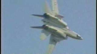 Hottest F14 Tomcat Minimum Radius Turn  VF124 Gunfighters  Abbotsford 1986 [upl. by Jack986]