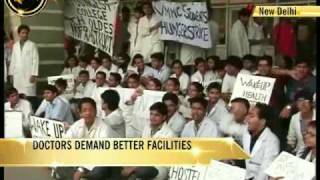 Delhi Safdarjung Hospital doctors on strike [upl. by Nnyleahs]