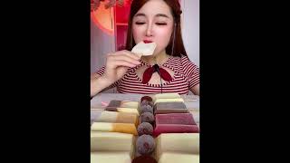 Asmr eating ice cream Crispy delicious short video [upl. by Janel111]