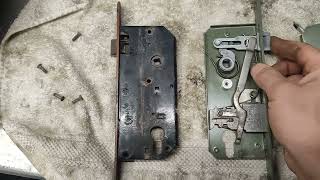 Broken Door Lock Mechanism Disassembly Defective [upl. by Adeirf]