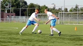 Het optimaliseren van passeren in 1 tegen 1 frontaal  Voetbalomgeving [upl. by Clougher503]