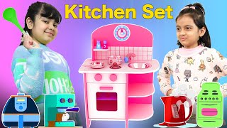 KIDS Making YUMMY PIZZA  Kitchen Set  ToyStars [upl. by Tuck]