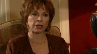 Isabel Allende novelista [upl. by Yorgen]