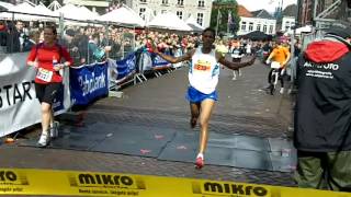 Halve marathon Roosendaal 2012 [upl. by Hsekin]