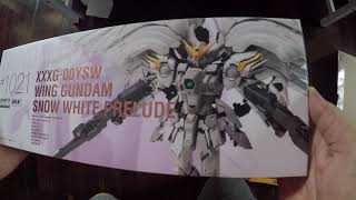 Unboxing WING GUNDAM SNOW WHITE PRELUDE Gundam Fix Figuration Metal Composite PBandai ガンダム [upl. by Akcinehs972]