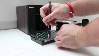 Tutorial Qnap TS453 Pro HDD Installation [upl. by Ylyl589]