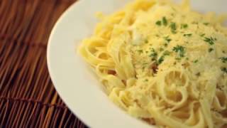 Tagliatelle Nidi Monticello en salsa alfredo [upl. by Lyman]