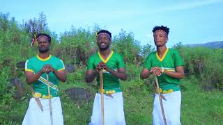 farfataa wagaarii siaa new afan oromo song 2016 [upl. by Lebisor]