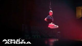 Colgada del pelo así danza en el aire esta mexicana artista del Circo del Sol [upl. by Nosneb600]