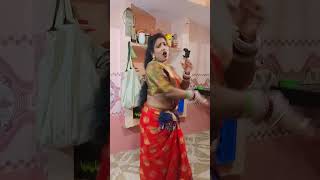 Silver per chudiyan bole bhojpuribole song khesari dance [upl. by Agiaf]