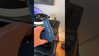 🍀ANTISTATIC GUN 🍀How it works Degaussing Vinyl [upl. by Maice]