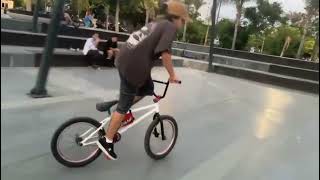 BMX FAİLS AND TRİCKS [upl. by Doro]