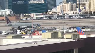 Two Qatar airways 777 in Las Vegas [upl. by Malena190]