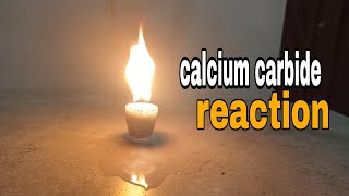 Calcium carbide stone reaction with water and makes acetylene gas with high flame [upl. by Jeannie750]