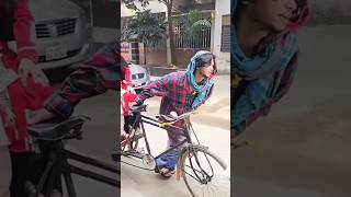 গহনা পরে রিকশা চালাচ্ছেন আরশ খান aroshkhan fariashahrin rickshaw rickshawdriver shorts funny [upl. by Zared]