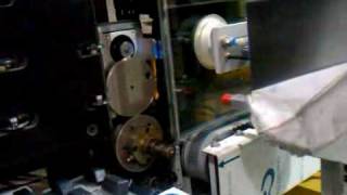 Spadix Vertical Automated IG Sealing Robot [upl. by Aracaj]