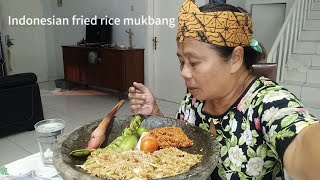 lets eat Indonesian special fried or rice nasi goreng mukbang foodie friedrice Nelia Creasey [upl. by Reifnnej]