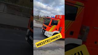 GERÄTEWAGEN MESSTECHNIK der Berufsfeuerwehr Hannover auf Einsatzfahrt [upl. by Delwyn130]