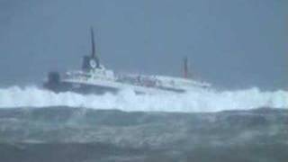 Newfoundland Ferry in massive waves [upl. by Hurst]