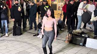 HONGDAE KPOP SOLO BUSKING  Song Ji Eun TwentyFive 2 [upl. by Valenta784]