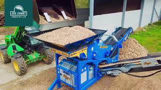 Herbst Compac Screener Separating Woodchip Three Ways [upl. by Pablo134]