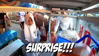 PRANK Tukang cilok purapura gak bisa ngomong Yang beli langsung salting D [upl. by Ahseekal782]