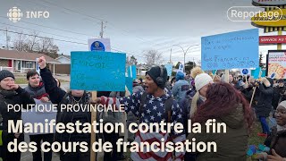 « J’ai honte »  la fin des cours de francisation dénoncée à Rimouski [upl. by Navonoj417]