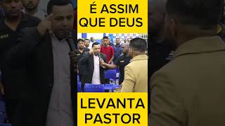 PROFETA APONTA PASTOR NO MEIO DA MULTIDÃO FORTÍSSIMA REVELAÇÃO [upl. by Topping]