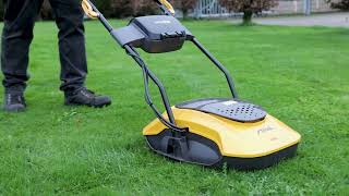 Rienties Maashees  Stiga Aero hover mower  zweef kussen maaier [upl. by Ydualc507]