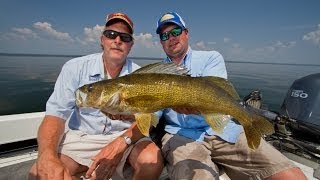 Snap Jigging Mid Summer Walleyes [upl. by Mavilia326]