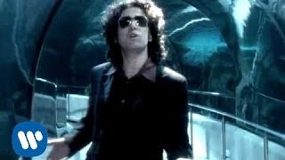 Andres Calamaro  Loco Videoclip Oficial [upl. by Annoynek]