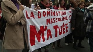 Paris manifestation contre les violences faites aux femmes [upl. by Ehr]