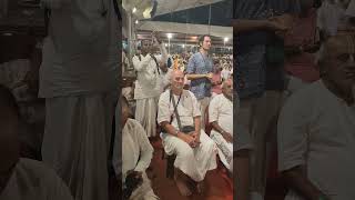 love clapping harekrishna radhanathswami radhagopinath yatra [upl. by Refotsirhc]