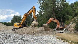 DOOSAN DX255 digging gravel while JCB JS235HD moves it away [upl. by Stuppy]