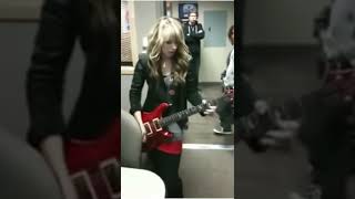 Orianthi  Beat It  Michael Jackson  Guitar Riff amp Solo shorts [upl. by Mauricio195]