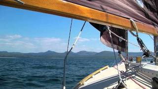 Cape Cutter 19  Zephyr does Tremadog Bay  Easter 2011 [upl. by Arit376]