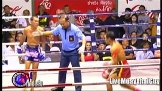 Pongsiri Por Ruamrudee Rambo vs Langsuan Panyutapoom 5th August 2013 [upl. by Noelyn]