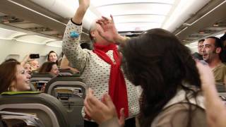 Cristina Hoyos baila Vueling [upl. by Retsam983]