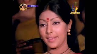 Aaraneekuma Ee Deepam  Beautiful Female duet by Susheelamma and SJanaki  Karthika Deepam [upl. by Olegnad]