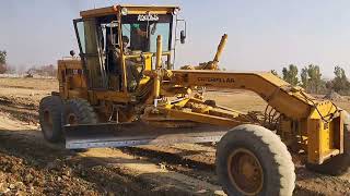 Grader operater starting ditch work  amazing video  Operator greydera pristupayet k rabote na ka [upl. by Llyrrad]