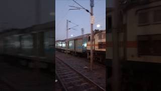 Sealdah Rajdhani Express indianrailwayshighspeedtrain train indianrailways rajdhaniexpress [upl. by Elsa]