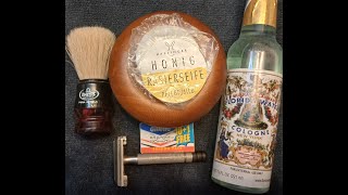 X4 1952 fourth quarter Gillette Back Tip Super Speed razor with Haslinger Honey Soap [upl. by Llenrahc]